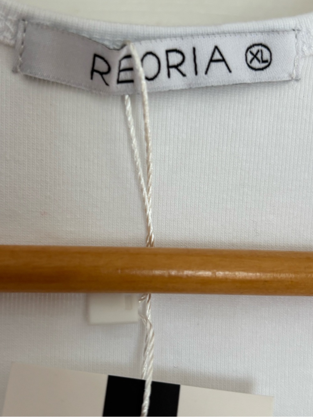 REORIA White Henley Bodysuit XL - Picture 8 of 10